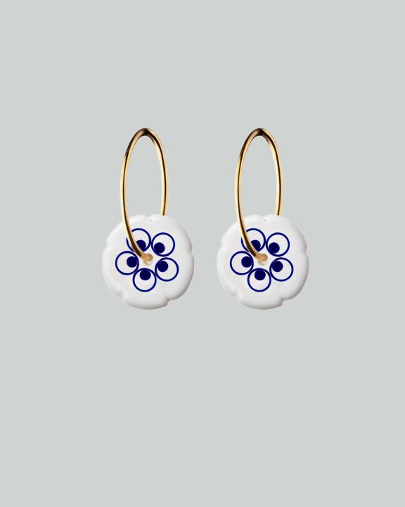 flower hoops gold