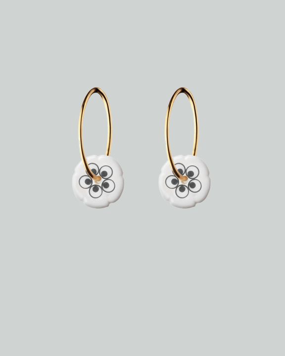 flower hoops mini gold