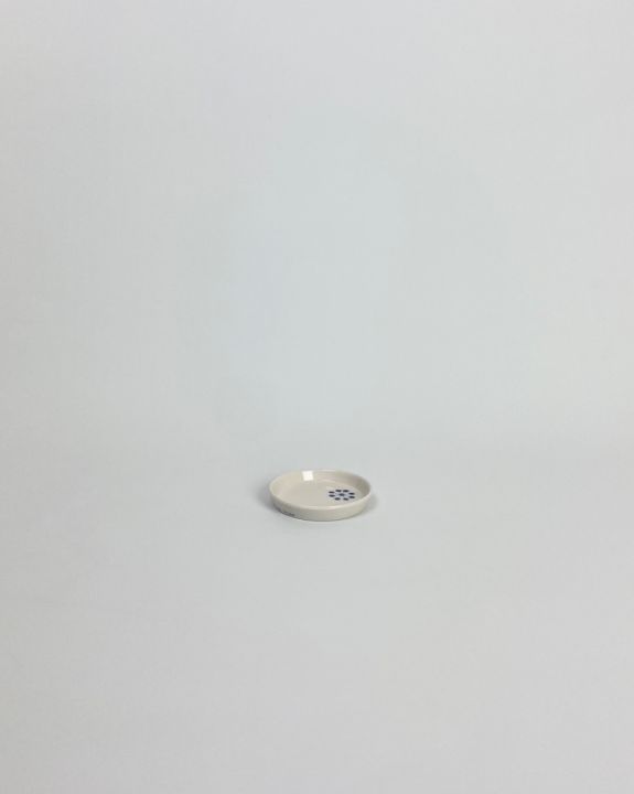 black is blue plate-Xsmall