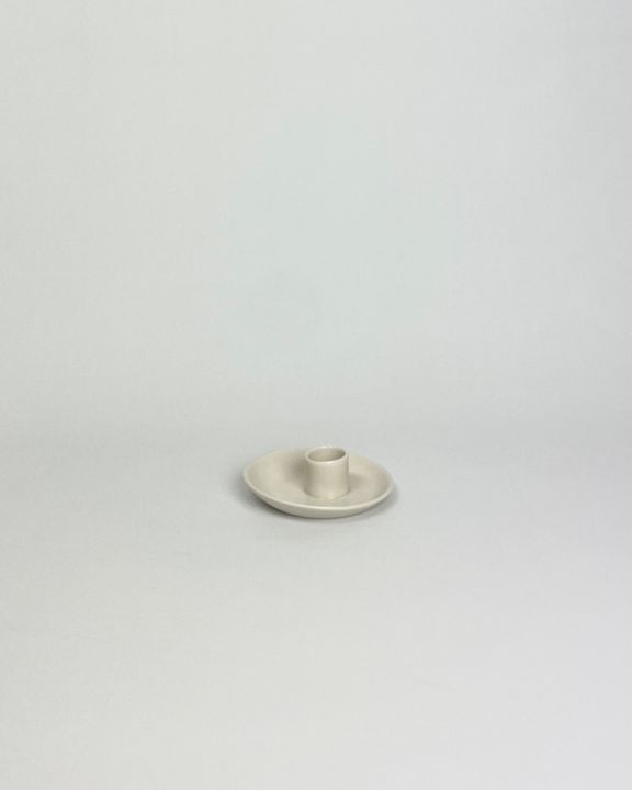 tilt candle holder