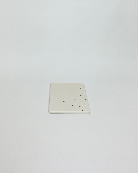 Ruth M tile dot blue s