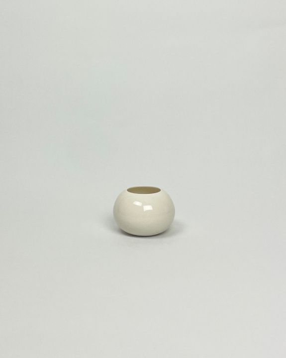 seam candle cup white
