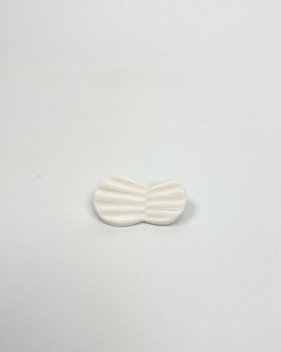 pleats spille bianco