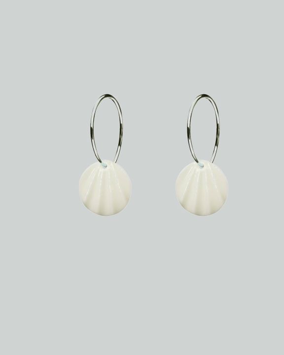 pleats hoops silver white