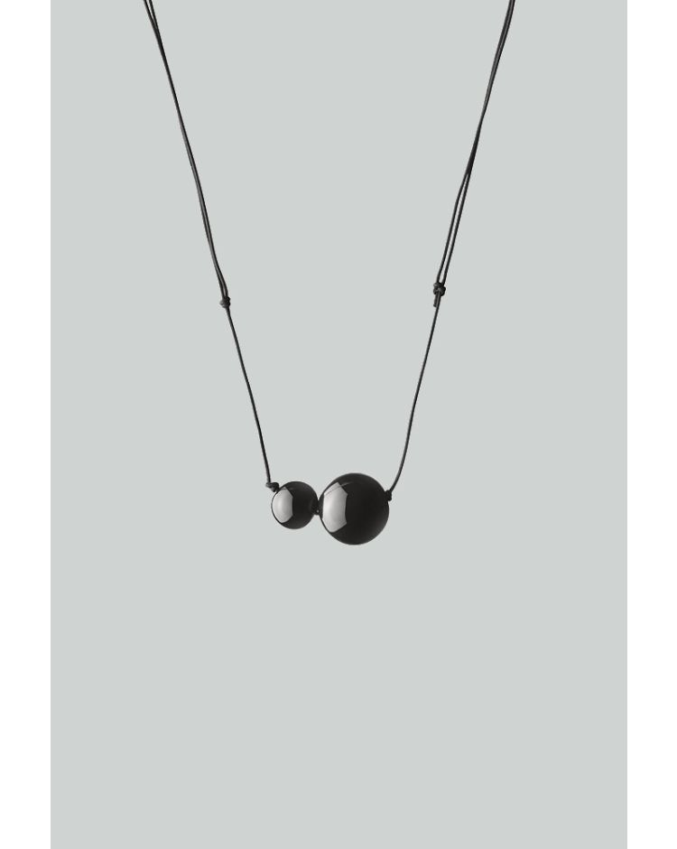 elements collier noir