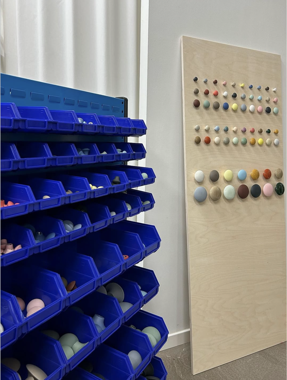 handles and hooks display